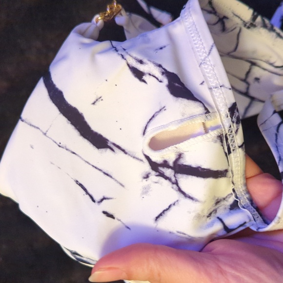 Super sexy marble bikini - Picture 8 of 11